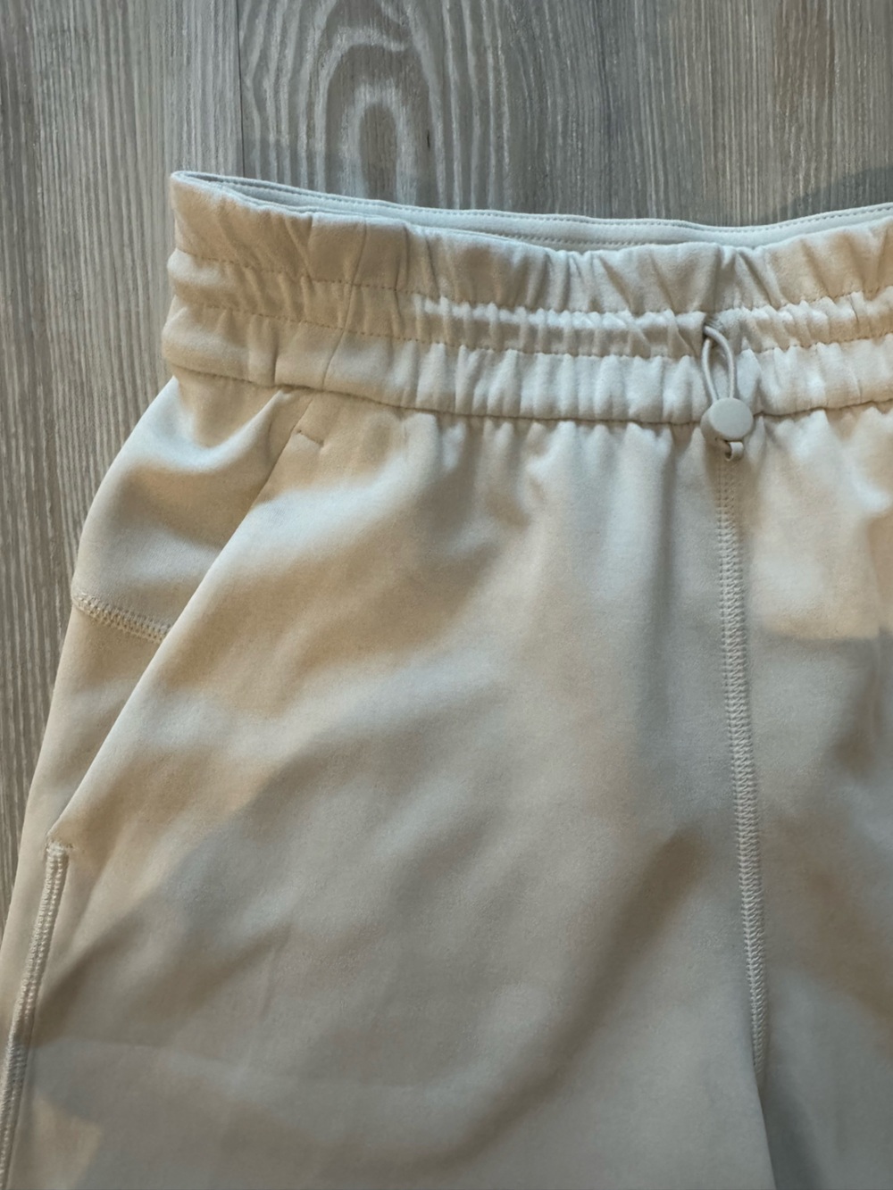 Lululemon Softstreme HR Shorts - Picture 7 of 8